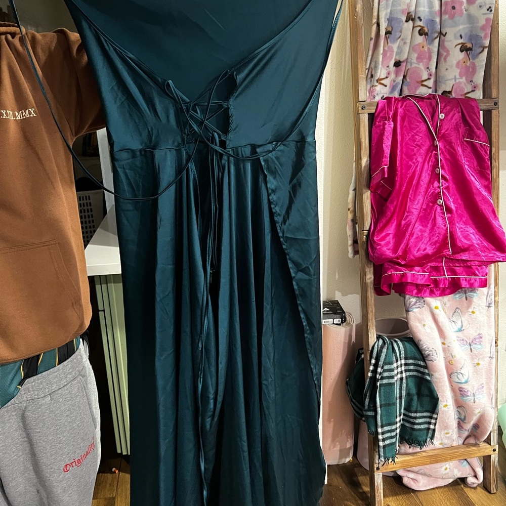 Beautiful plus teal dress silk